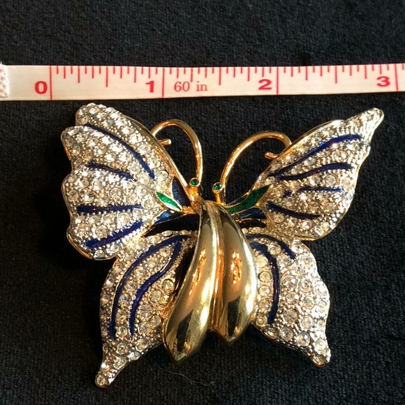 Clear Austrian Crystal Butterfly Brooch - Picture 4 of 4